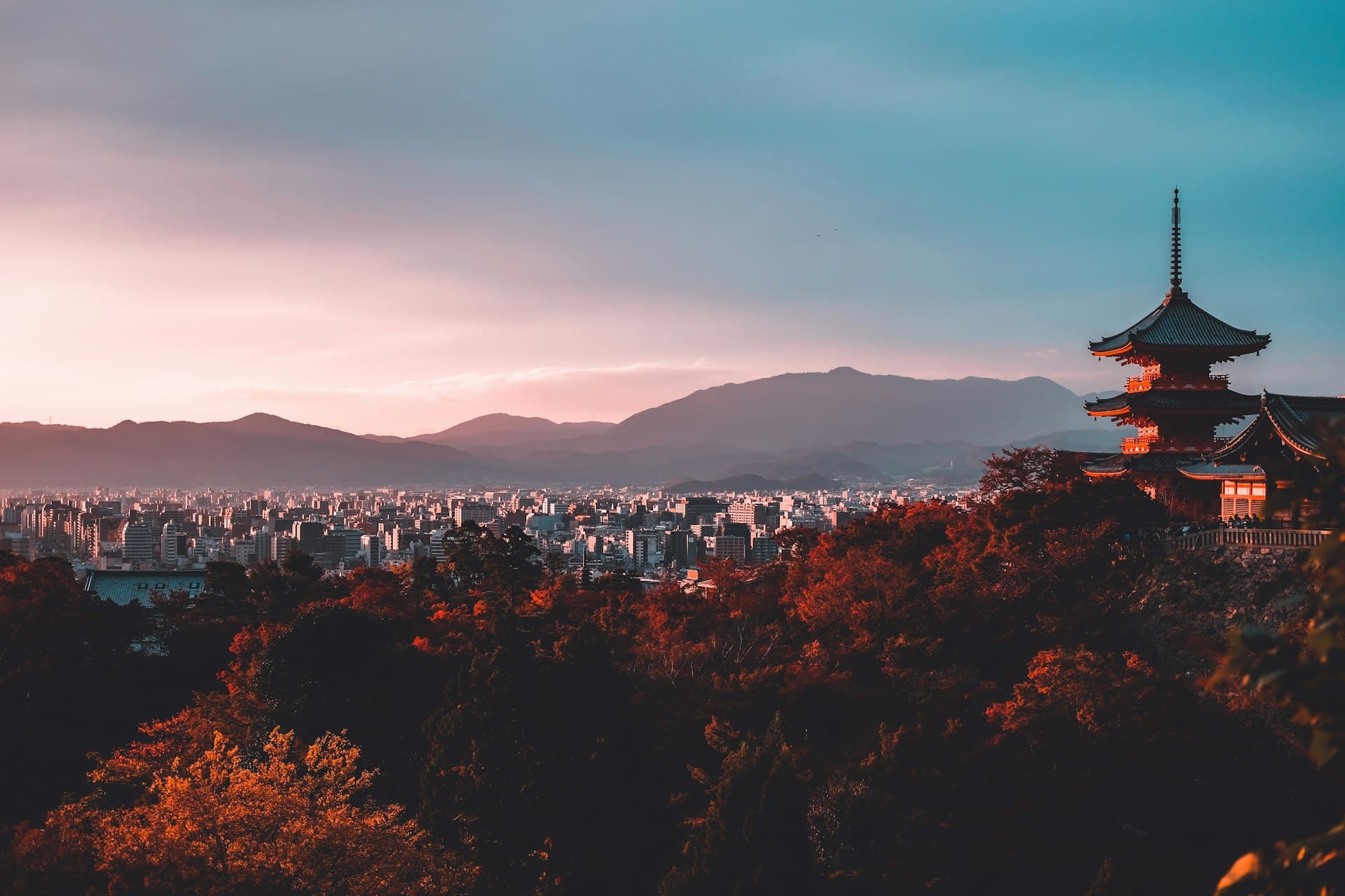 Hiraizumi scenic lake